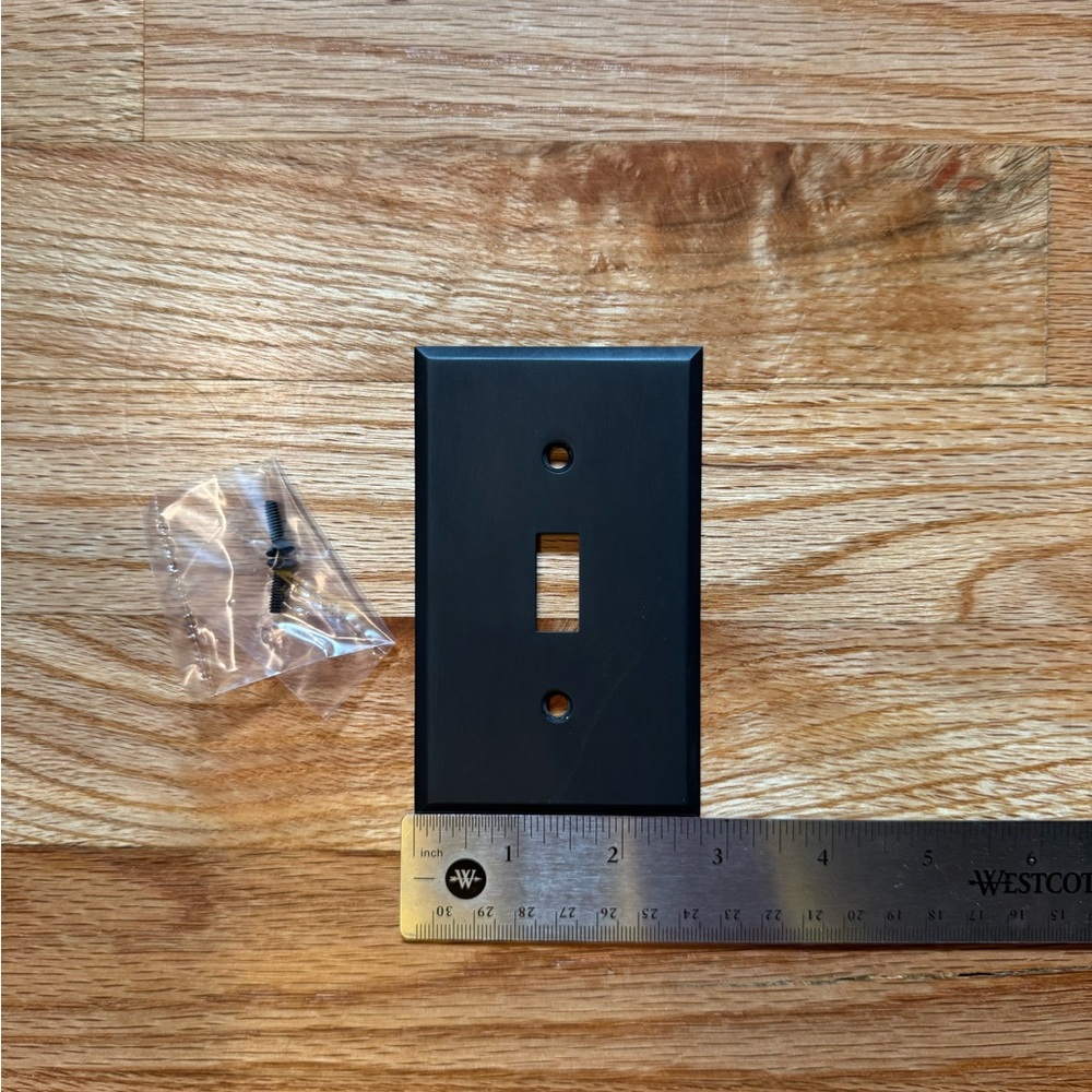 Rejuvenation Single Toggle Switch Plate, Oil-Rubbed Bronze, 10 Pack